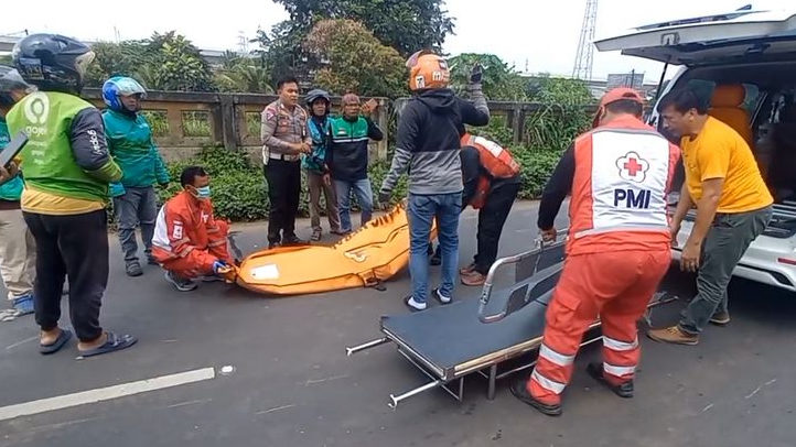 Pengemudi Ojol Tewas Kecelakaan di Jalan Kalimalang, Berusaha Hindari Motor Lain Sampai Terjatuh