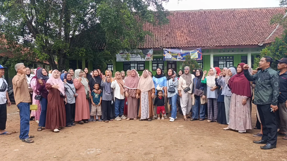 Relokasi Tol Japek II Belum Jelas, Wali Murid SDN 03 Burangkeng Menolak Menumpang di Sekolah Lain