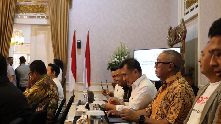 Menteri LH Instruksikan Perbaikan Tata Kelola Sampah, Bekasi Siap Jalankan