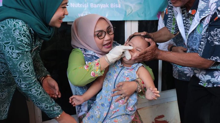 Ketua TP PKK Kota Bekasi Pantau Pemberian Vitamin A untuk Dukung Tumbuh Kembang Anak