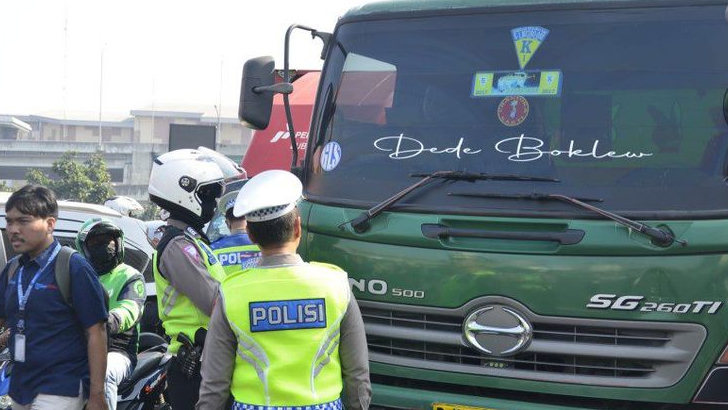 Bekasi Berlakukan Pembatasan Truk Besar 18 Desember–5 Januari untuk Atur Arus Nataru