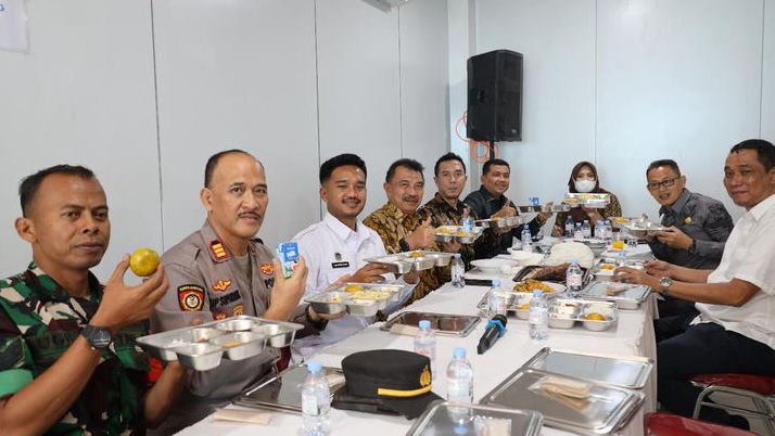 Wakil Wali Kota Bekasi Resmikan Dapur Makan Bergizi Gratis untuk Tekan Masalah Gizi