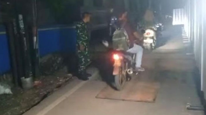 Jembatan Cipamingkis Dibuka Terbatas untuk Sepeda Motor dan Pejalan Kaki