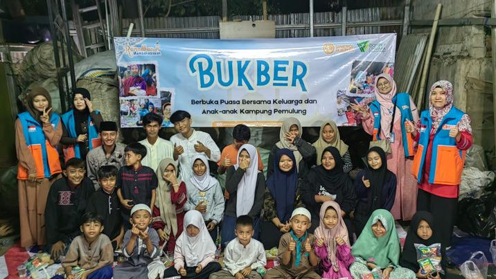 Sinergi Puspita Adakan Buka Puasa Bersama Anak-Anak di Kampung Pemulung Kober