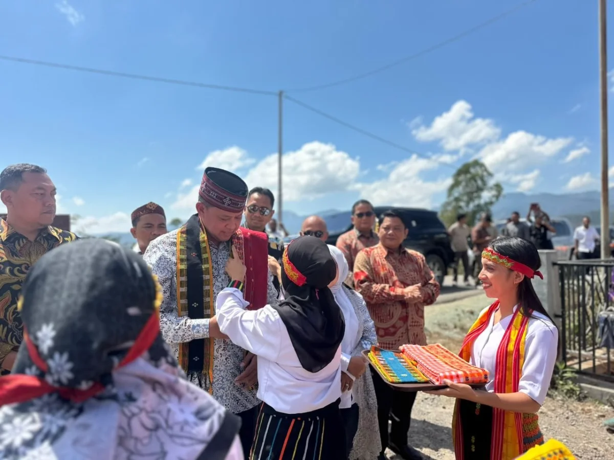 Wali Kota Bekasi, Tri Adhianto, ke Nusa Tenggara Timur
