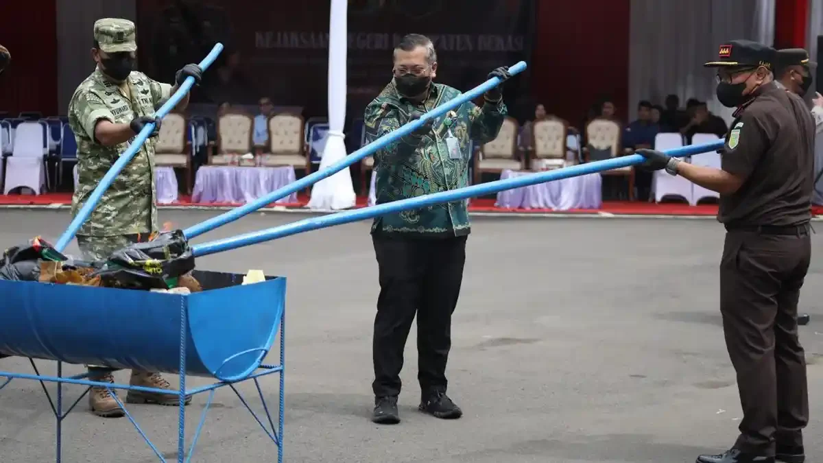 Proses Pemusnahan Barang Bukti Di Kejaksaan Negeri Cikarang