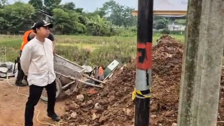 Pembangunan Infrastruktur Gencar di Cibening, 80 Persen Jalan Kini Sudah Bagus