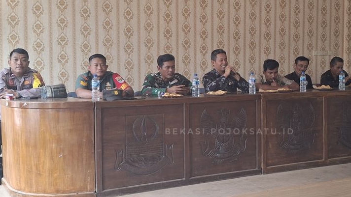 Rapat Minggon Desa Ragemanunggal, Kades Bahas Program Pembangunan dan Hal Lainnya
