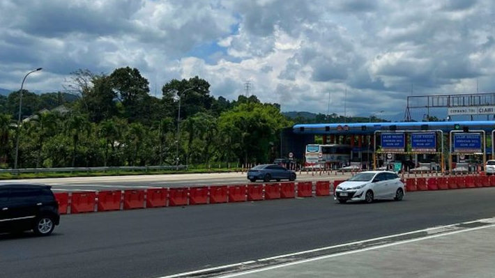 Libur Waisak, Volume Kendaraan di Tol Jabodetabek dan Jawa Barat Meningkat Tajam