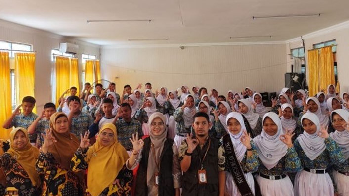 Pelajar SMPN 35 Bekasi Belajar Pengelolaan Sampah Organik