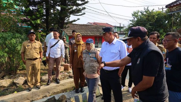 Tri Adhianto Tinjau Normalisasi Kali di Duren Jaya, Tekan Risiko Banjir Musiman
