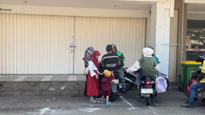 Gagal Cairkan Dana Usai Pindai Retina, Warga Kecewa Layanan World App Ditutup
