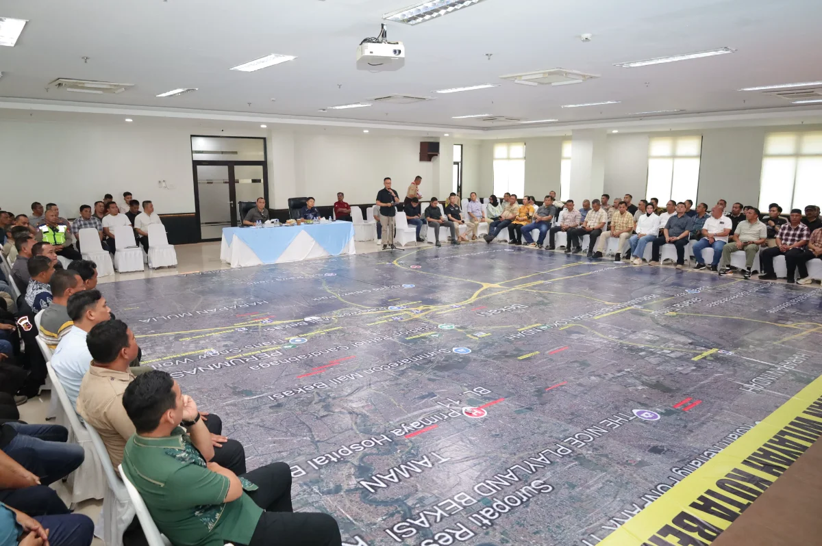 Kesiapan pengamanan Polres Metro Bekasi Kota Jelang Aksi Demo 20 Oktober
