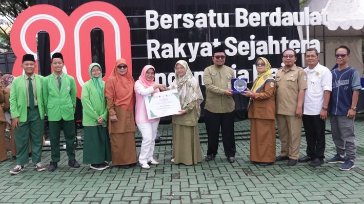 20 Sekolah di Kabupaten Bekasi Raih Penghargaan Adiwiyata 2025