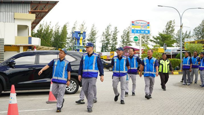 Dirut PT JTT Tinjau Rest Area KM 207 dan 208, Pastikan Standar Pelayanan Jalan Tol Terpenuhi