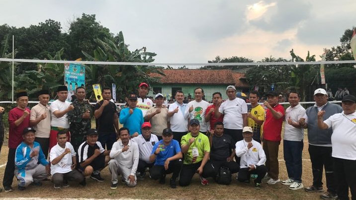 Wawali Abdul Harris Bobihoe Buka Turnamen Voli Bamus Cup 2025 di Bojongsari