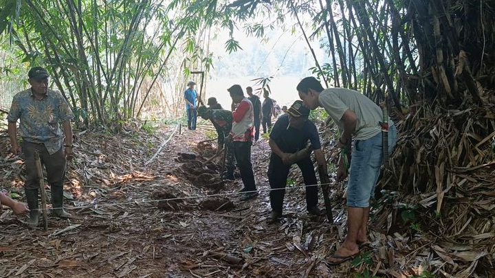 Pemdes Kertarahayu Reaktivasi Jalan untuk Kemudahan Angkut Hasil Pertanian