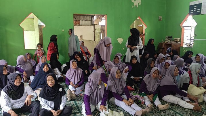 Peduli Lansia, Sinergi Puspita dan Lazismu Adakan Penyuluhan Kesehatan di Sekolah Lansia