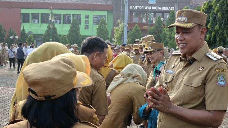 Wali Kota Bekasi Ajak ASN dan Non-ASN Donasi untuk Karpet Baru Masjid Agung Al-Barkah