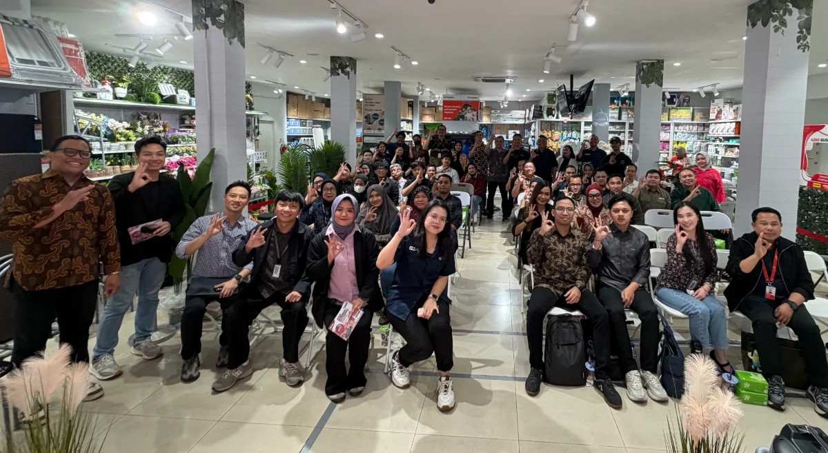 Azko Fatmawati menggelar Business Gathering