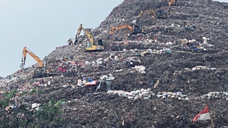 DLH Bekasi Siapkan Armada Cadangan hingga Pemantauan Intensif Tangani Lonjakan Sampah Lebaran 2026