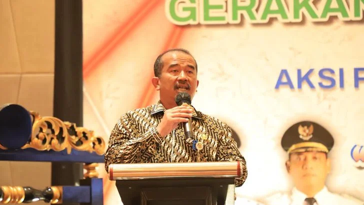 Kepala Dinas Pemberdayaan Masyarakat dan Desa (DPMD) Kabupaten Bekasi, Iman Santoso