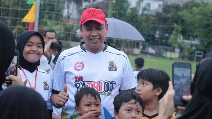 Wali Kota Bekasi Resmikan Klub Voli Patriot RVB, Harap Lahirkan Atlet Muda Berprestasi