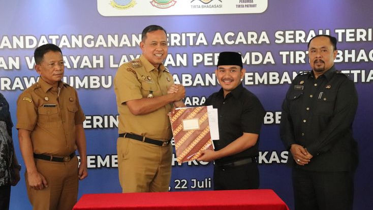 Pemkab-Pemkot Bekasi Resmi Serahkan Aset dan Wilayah Layanan Perumda Tirta Bhagasasi
