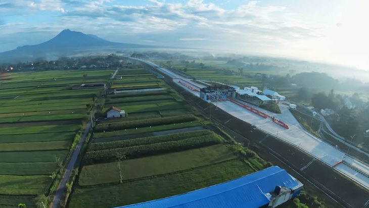 Empat Ruas Tol Trans Jawa Andalan Mobilitas dan Logistik Dikelola PT JTT