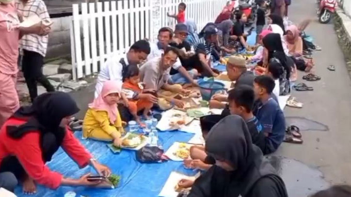 Tradisi Babaritan di Ciranggon, Warga Rayakan HUT ke-80 RI dengan Syukur dan Kebersamaan