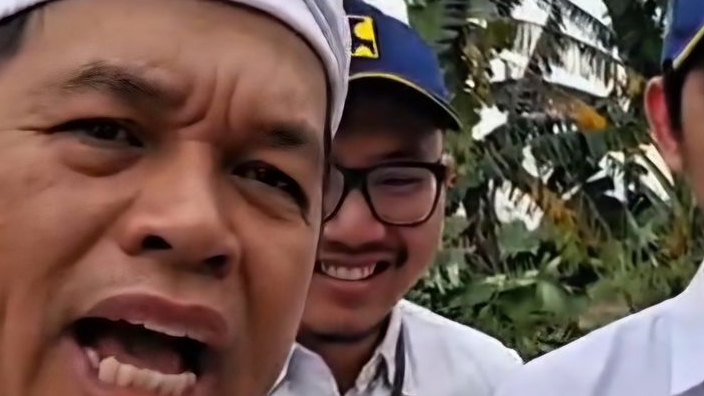 Dedi Mulyadi Kaget Bantaran Kali Bekasi Sudah Bersertifikat Pribadi, Kok Bisa?