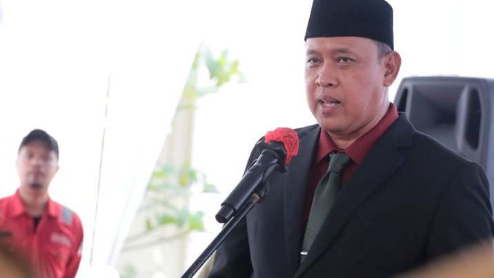 Wali Kota Bekasi Lantik Dua Dirut BUMD, Tekankan Profesionalisme dan Sinergi