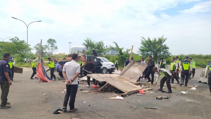Polisi Bongkar Bedeng di Lahan di Area Savasa Kota Deltamas, Pihak Ahli Waris Perjuangkan Haknya