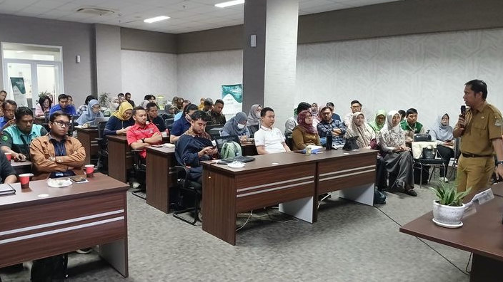DLH Kota Bekasi Sosialisasikan Peraturan Menteri LHK tentang Pengawasan Lingkungan Hidup di DAS Kali Bekasi