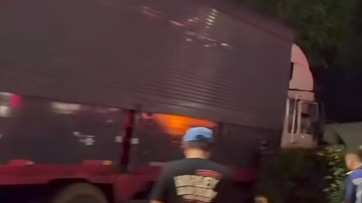 Kecelakaan Beruntun Libatkan 10 Kendaraan di Exit Tol Bekasi Barat, Diduga Akibat Rem Blong