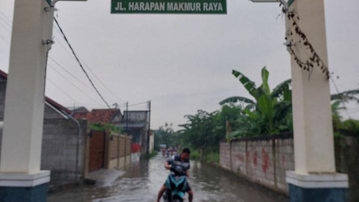 Banjir Rendam Kavling Harapan Makmur, Aktivitas Warga Terganggu