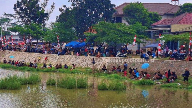 Penebaran Ikan di Situ Burangkeng, Pemdes Ciledug Harap Efek Domino Bagi Masyarakat Setempat