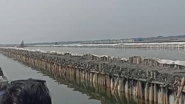 Pagar Laut di Bekasi Tidak Berizin, Milik Salah Satu Perusahaan