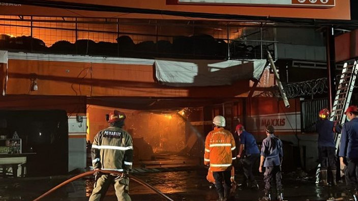 Toko dan Gudang Ban di Jatimakmur Tidak Miliki Alat Safety Kebakaran, Damkar Bekasi: APAR dan Hidran Tidak Tersedia