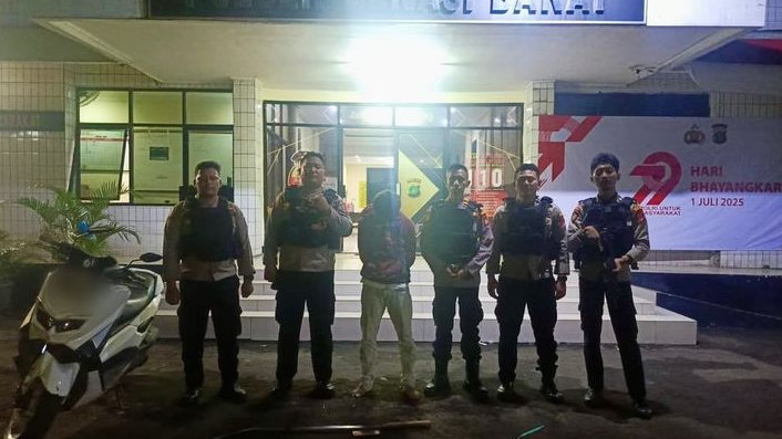 Patroli Presisi Polres Metro Bekasi Kota Amankan Remaja Bersenjata Tajam Usai Tawuran di Kranji