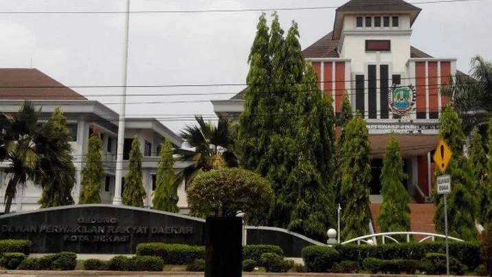 DPRD Kota Bekasi desak Pemkot dorong sertifikasi halal 200 ribu UMKM usai Perda Produk Halal disahkan; kepemilikan NIB jadi sorotan