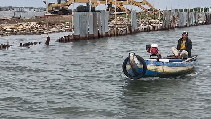 Ini Alasan Pembongkaran Pagar Laut di Bekasi Belum Juga Selesai