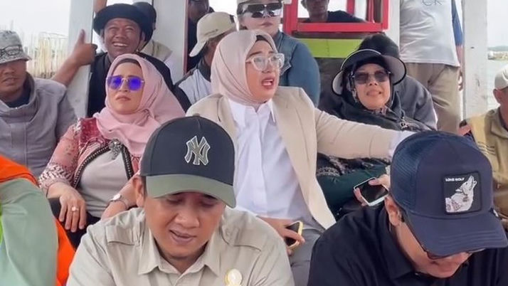 Ade Puspitasari Tinjau Lokasi Pagar Laut di Kabupaten Bekasi