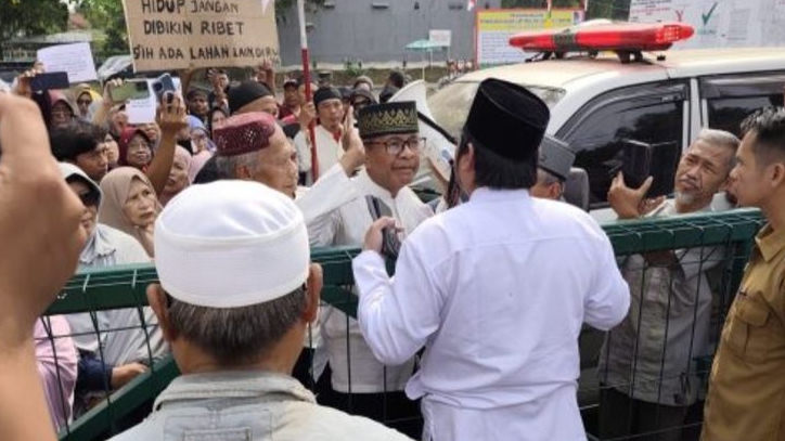Warga Tolak Pembangunan Kantor Kelurahan Jatimulya di Fasum Area Masjid Raya
