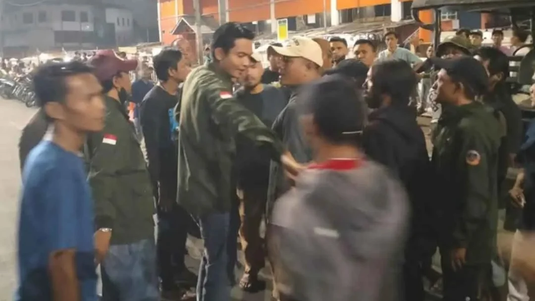 Dipicu Rebutan Lahan Parkir SGC Cikarang, Bentrokan Dua Kelompok Berakhir Damai Usai Dimediasi Polsek