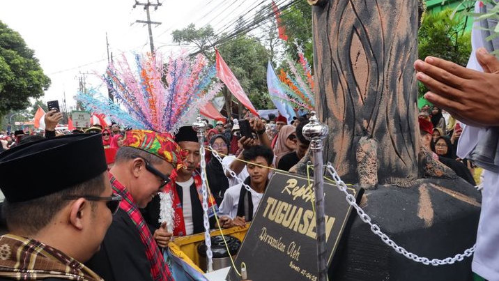 Festival Adu Bedug dan Dondang Harus Terus Dilestarikan