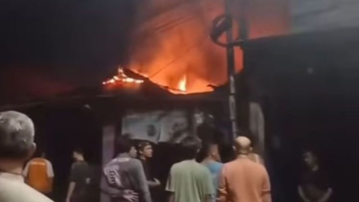 Kebocoran Gas Picu Kebakaran di Jatiranggon, Satu Korban Luka Bakar 75 Persen