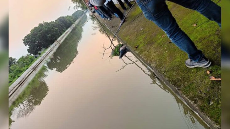 Warga Geger Penemuan Mayat Pria Terikat di Kali Malang Bekasi Timur