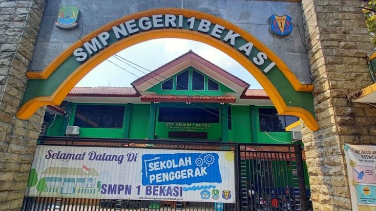 Kekurangan Meja dan Kursi, SMPN 1 Kota Bekasi Kesulitan Tampung Siswa Baru Tahun Ajaran 2025-2026