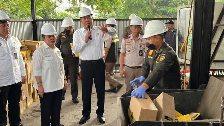 Badan Karantina Musnahkan Hampir 1 Ton Pakan Burung dari Jerman karena Mengandung Biji Ganja